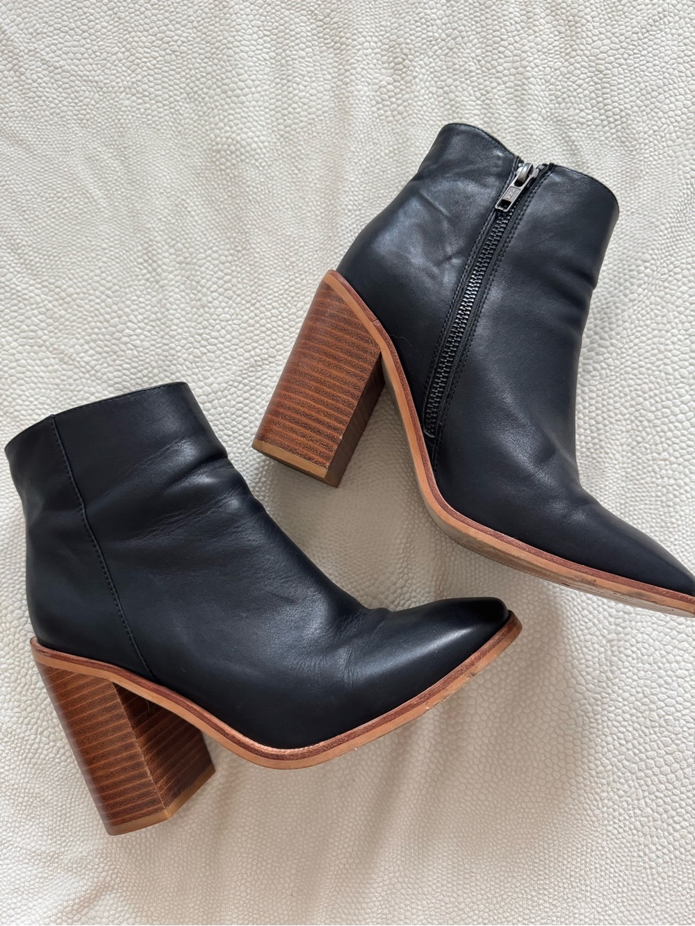 Sol Sana Booties